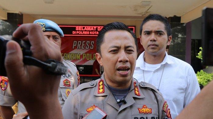 Dipicu Perselingkuhan, Pria di Jakbar Ngamuk hingga Bacok Orang