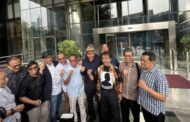 Desak Usut Dugaan Korupsi Terkait Keluarga Jokowi, Abraham Samad dan Rekan ke KPK