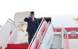 Bahas Kerja Sama Strategis, Prabowo Bertemu PM Australia di Peru