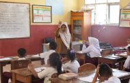 Dorong Peningkatan Kualitas, 249.000 Guru di RI Belum Sarjana