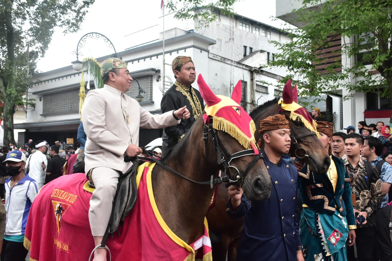 Kuda Renggong dan Kereta Naga Paksi Tampil  di Kirab Budaya HUT ke-80 Jabar