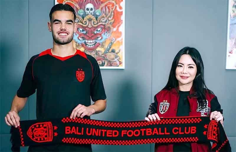 Jens Raven: Debut di Super League,  Ingin Cetak Gol tapi Sulit