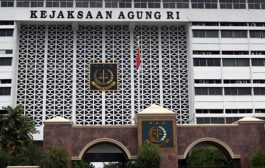 Pekan Depan, Kejagung Terbitkan Status DPO Riza Chalid