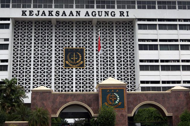 Pekan Depan, Kejagung Terbitkan Status DPO Riza Chalid