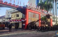Saling Balas Petasan dan Gas Air Mata, Demo di Mako Brimob Kwitang Memanas