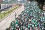 Lautan Ojol Antar Jenazah Affan Kurniawan ke Peristirahatan Terakhir