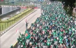 Lautan Ojol Antar Jenazah Affan Kurniawan ke Peristirahatan Terakhir